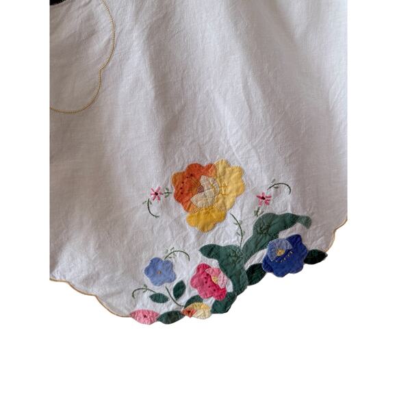 Vintage Hand Stitched Floral Applique Half Apron - Picture 4 of 4